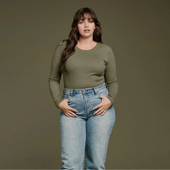 Nuuds Long Sleeve Ribbed Crewneck Bodysuit olive
Size S - Picture 2 of 7